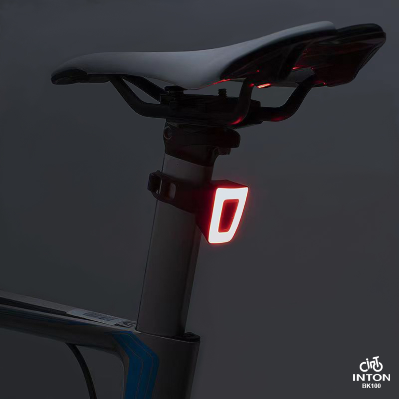 MINI FAROL TRASEIRO BK100